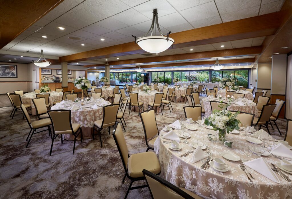 silver lake country club dress code Silver Lake Country Club Outdoor Garden Wedding Indoor Reception